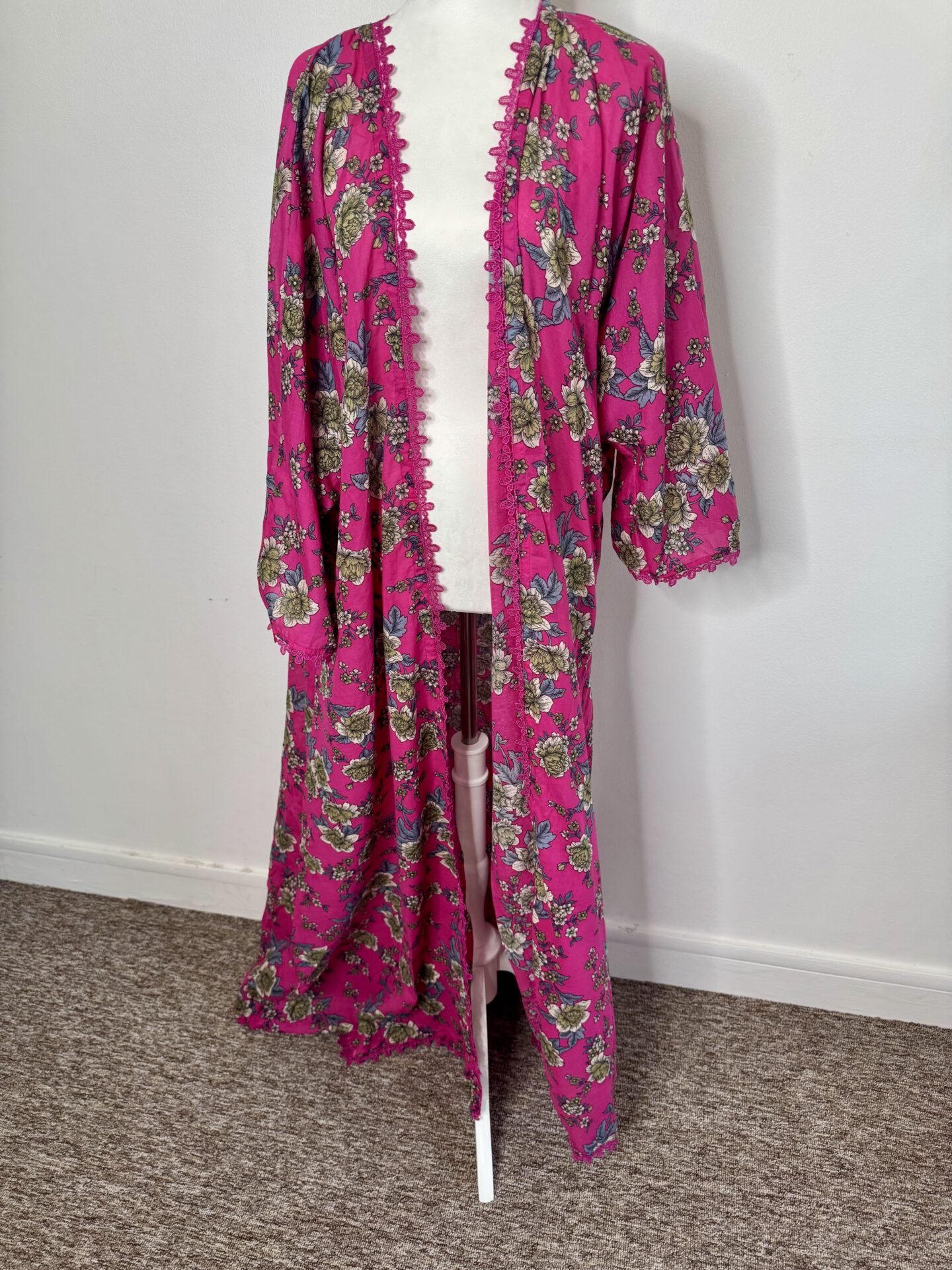 Kimono fleuri rose